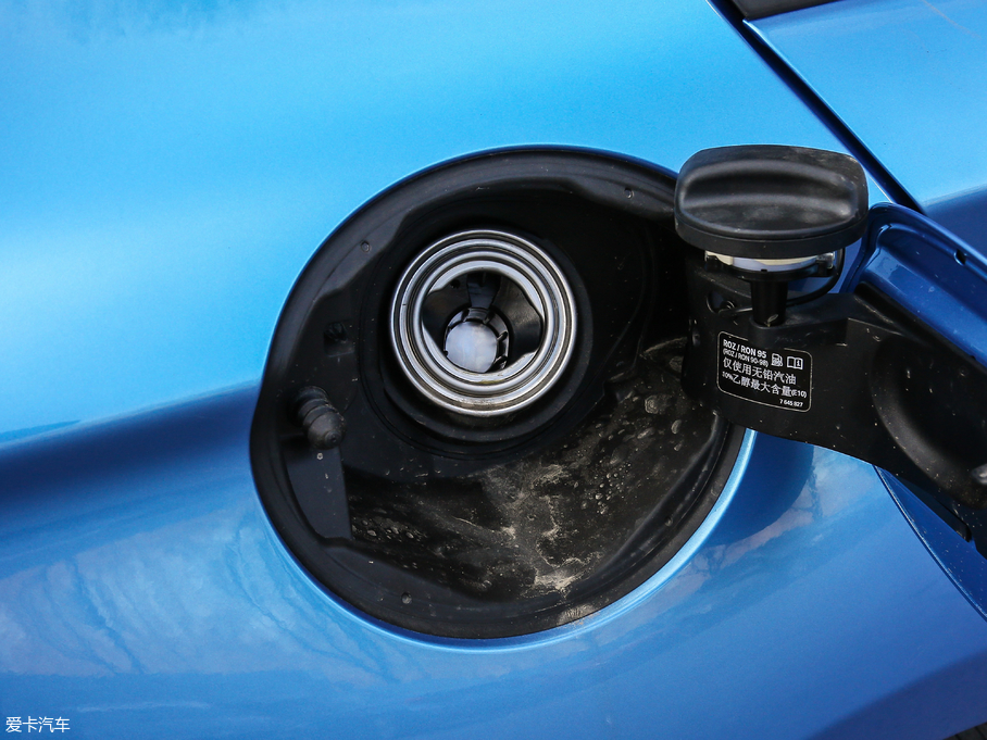 2018R1ϵɎ 118i \OӋb