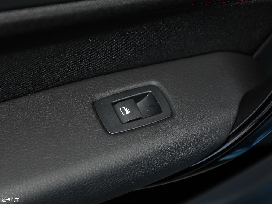 2018R1ϵɎ 118i \OӋb