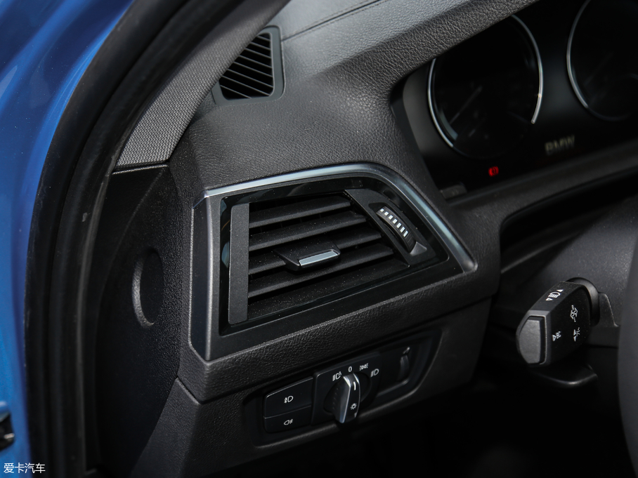 2018R1ϵɎ 118i \OӋb