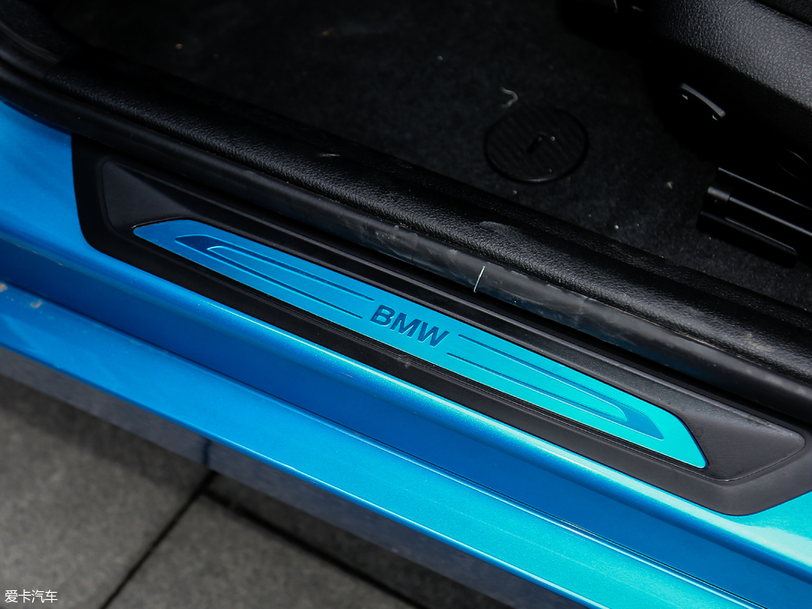 2018R1ϵɎ 118i \OӋb