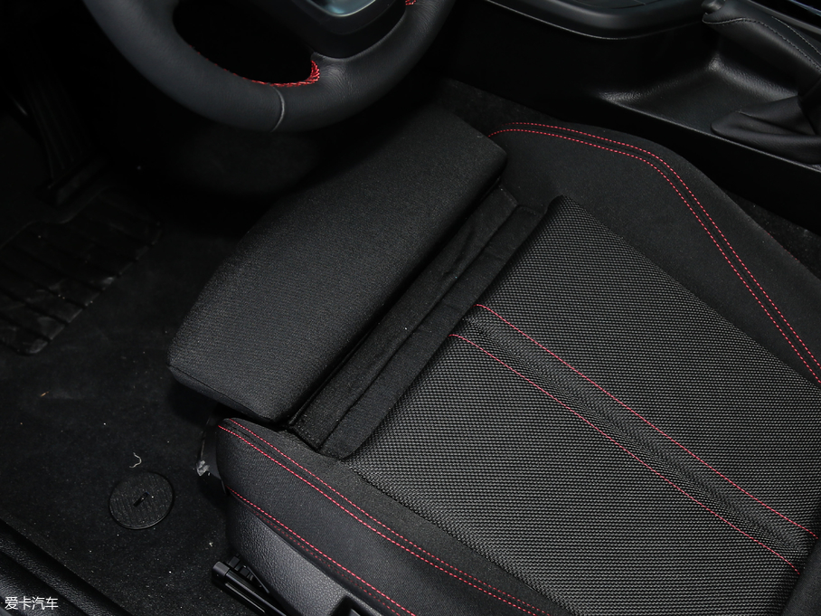 2018R1ϵɎ 118i \OӋb