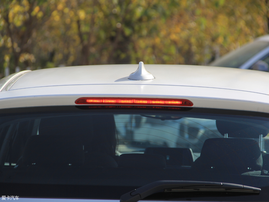 2018R1ϵɎ 118i \OӋb