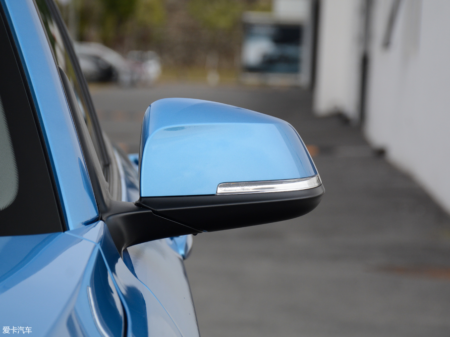 2018R1ϵɎ 118i I