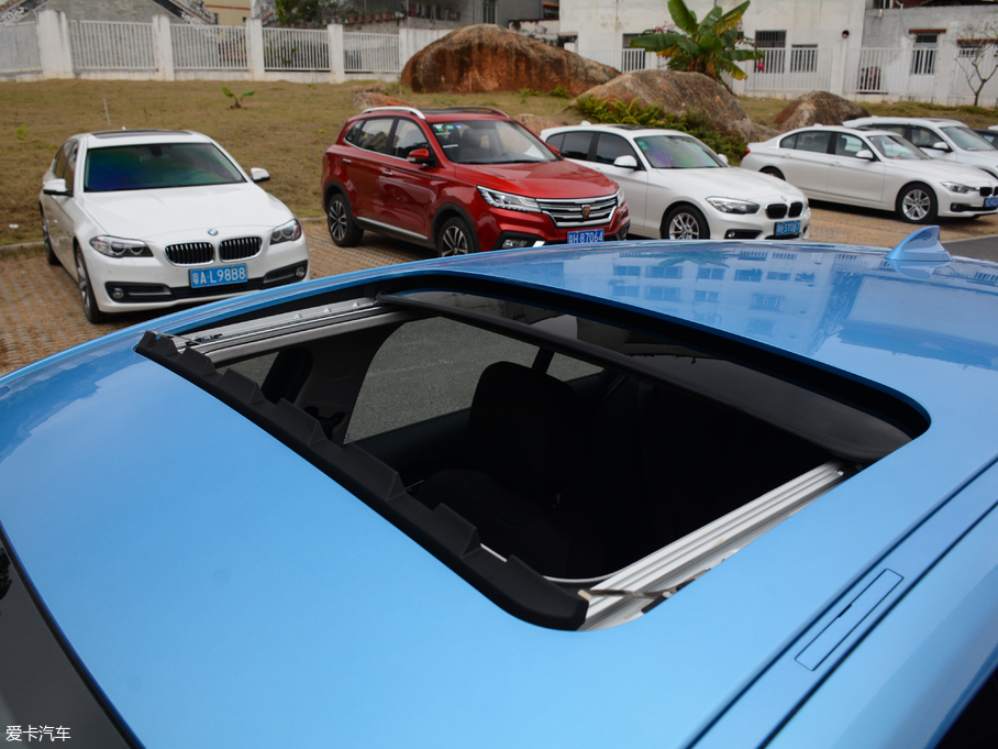 2018R1ϵɎ 118i I