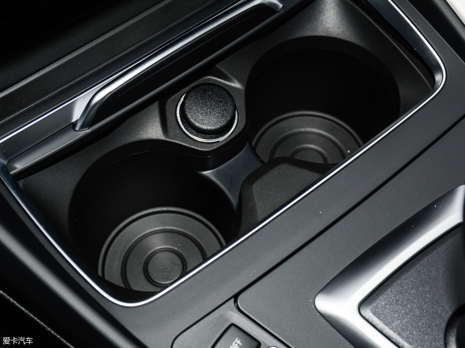 2018R1ϵɎ 118i I