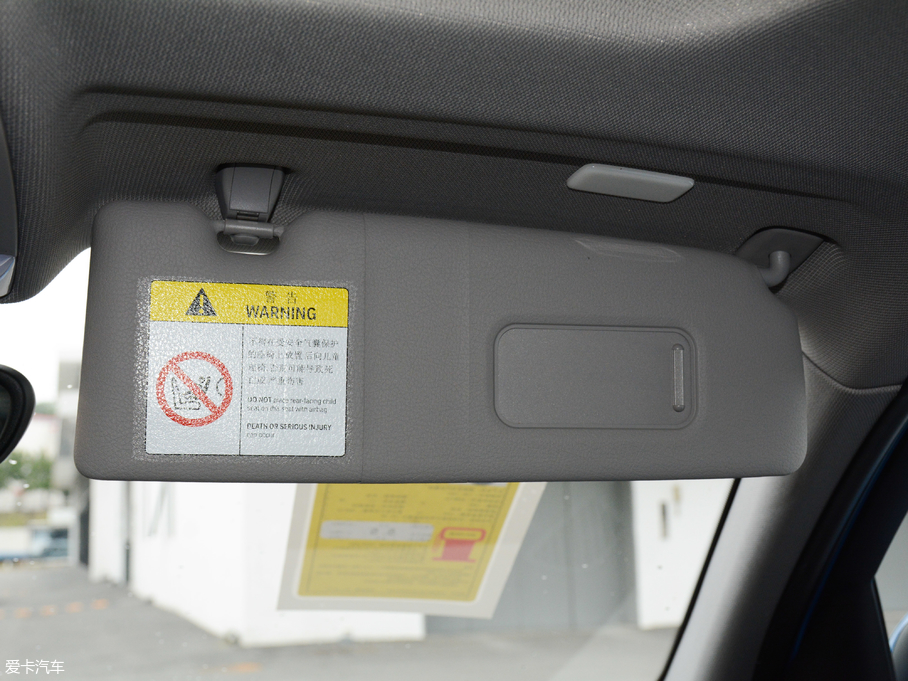 2018R1ϵɎ 118i I