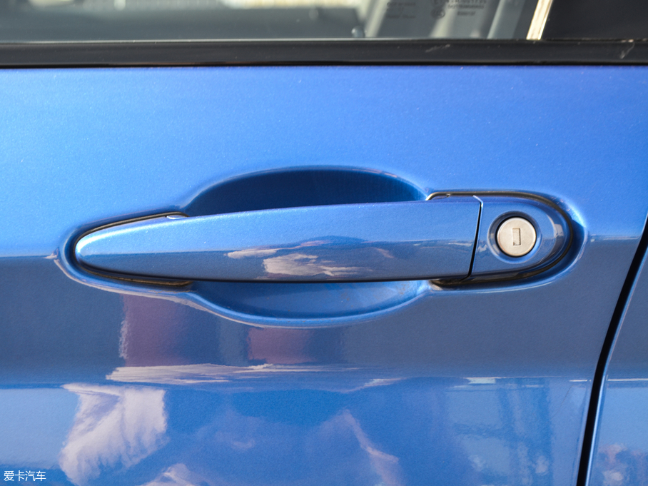 2018R1ϵɎ 120i M\b