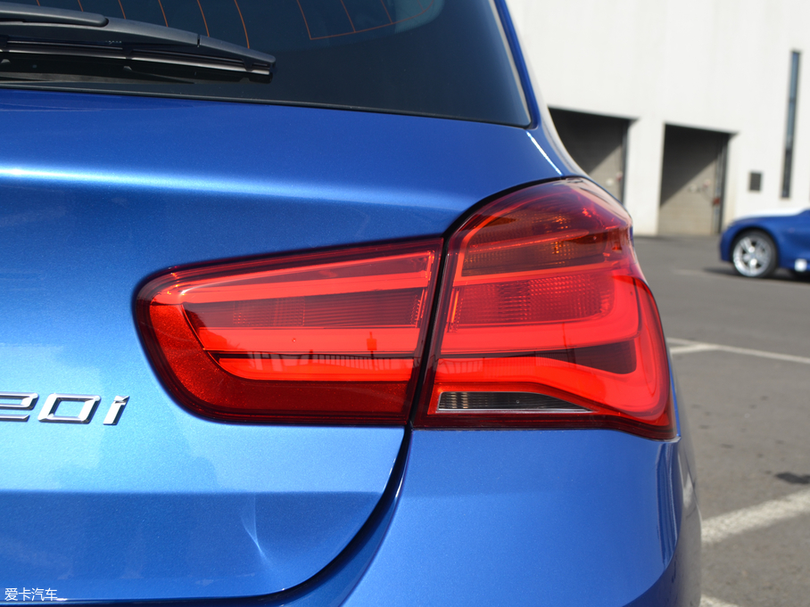 2018R1ϵɎ 120i M\b