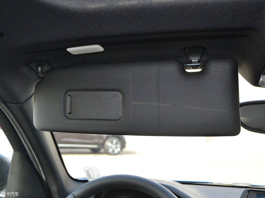 2018R1ϵɎ 120i M\b