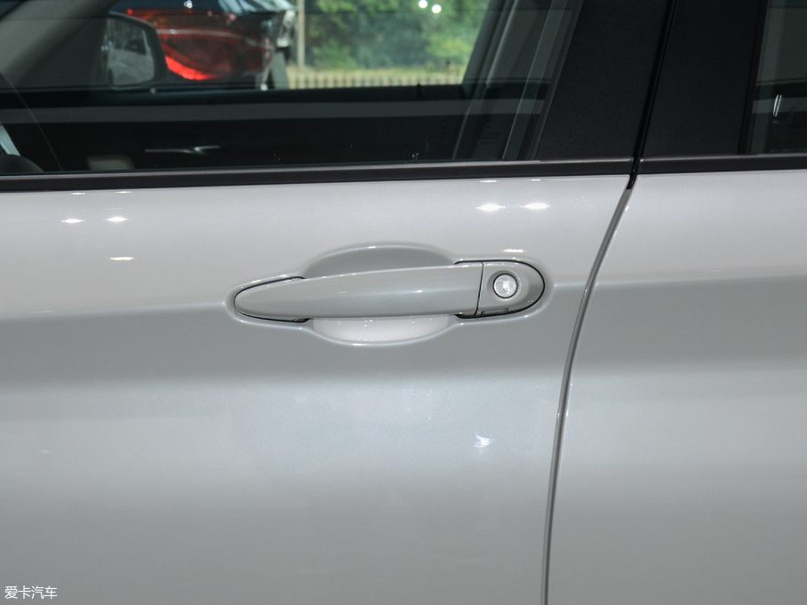 2018R1ϵɎ 118i I