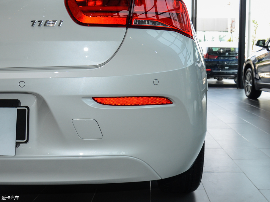 2018R1ϵɎ 118i I