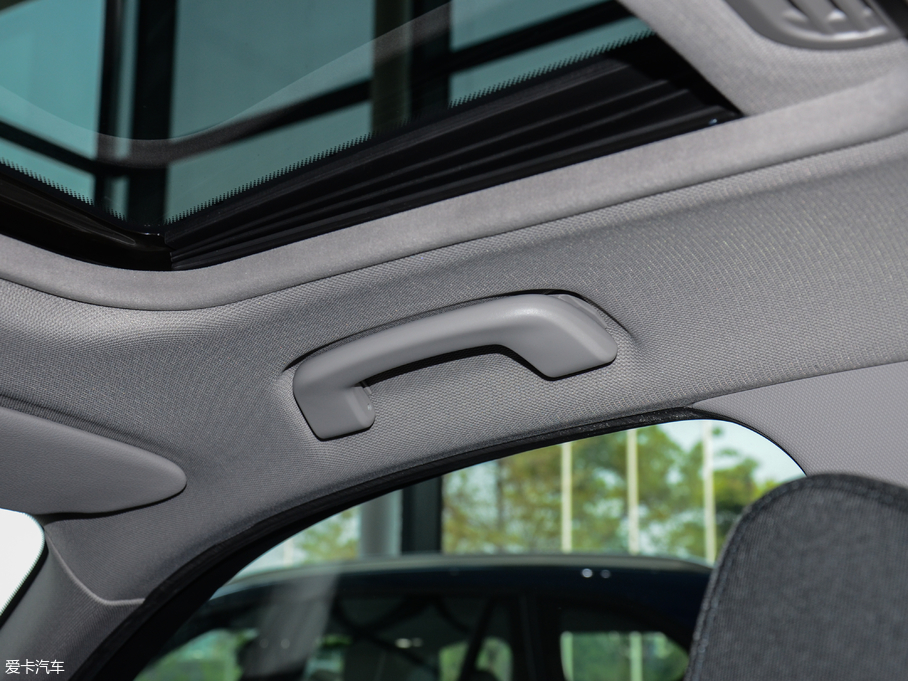 2018R1ϵɎ 118i I(lng)