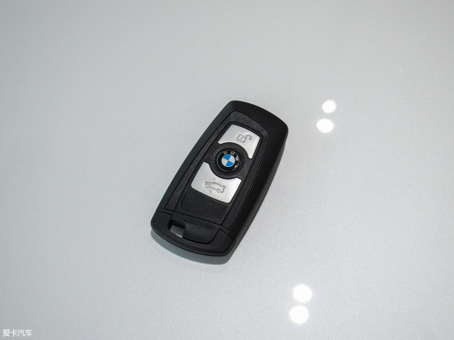 2018R1ϵɎ 118i I