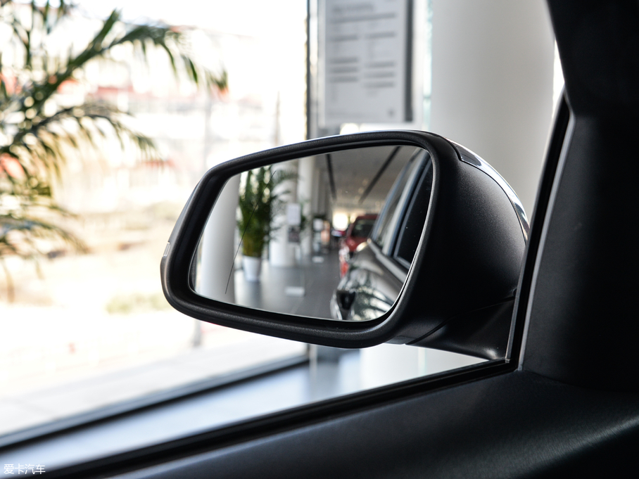 2018R1ϵɎ 118i I(lng)