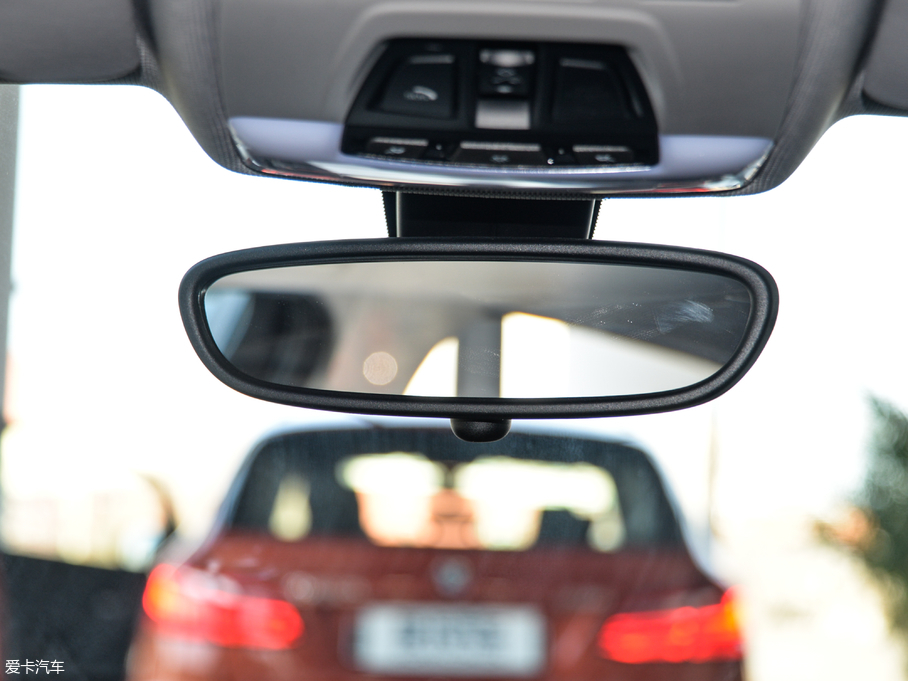 2018R1ϵɎ 118i I