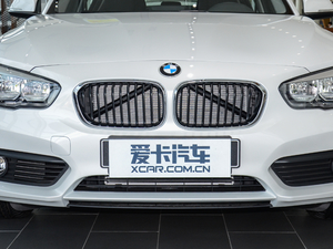2018款118i 领先型 中网