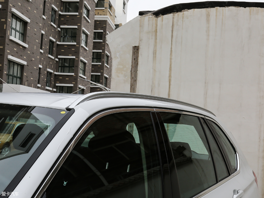 2018RX5(M) xDrive28i