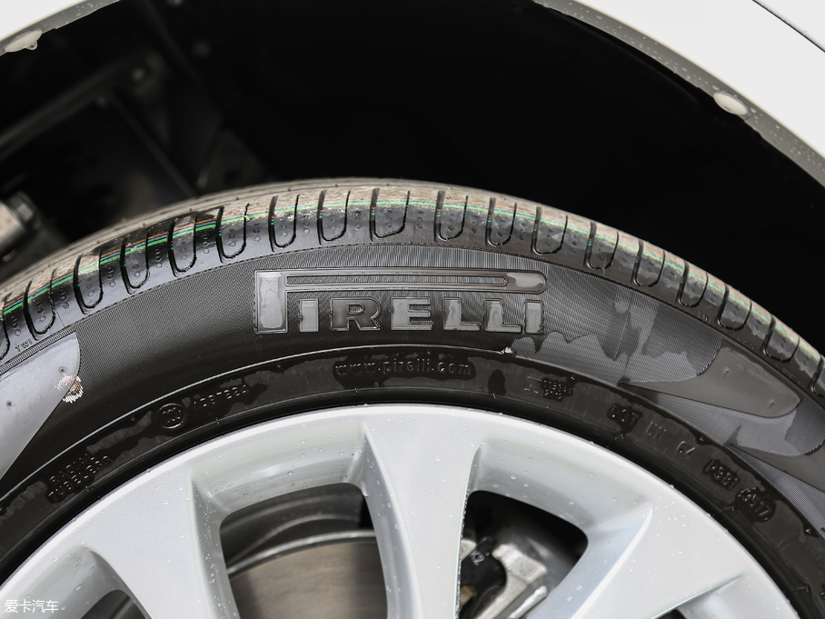 2018RX5(M) xDrive28i