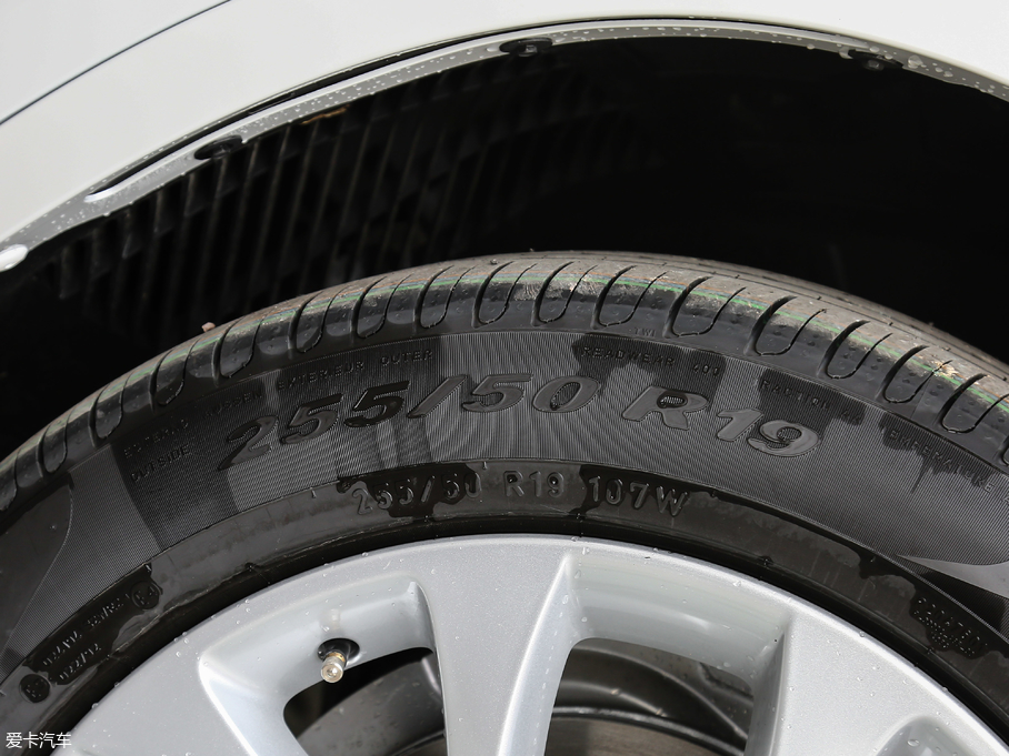 2018RX5(M) xDrive28i