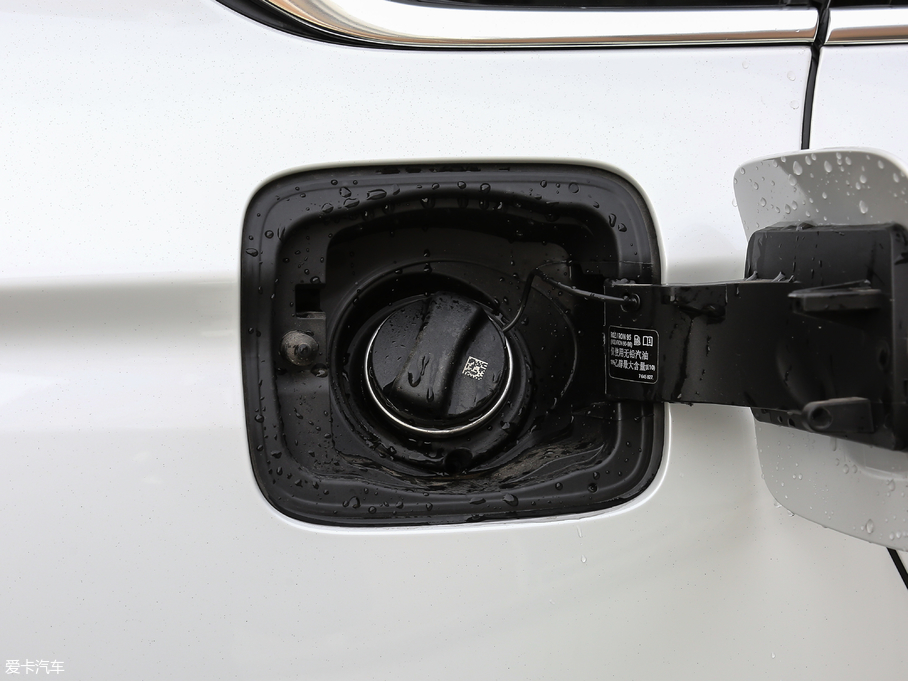 2018RX5(M) xDrive28i