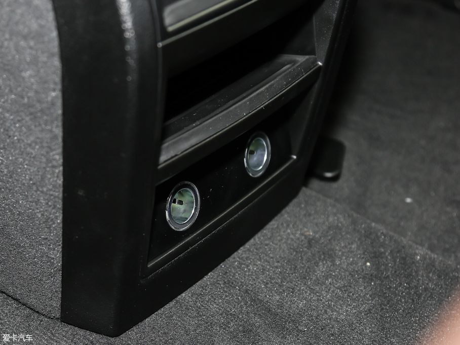 2018RX5(M) xDrive28i