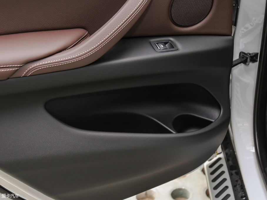 2018RX5(M) xDrive28i