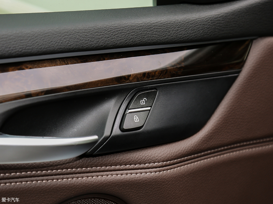 2018RX5(M) xDrive28i