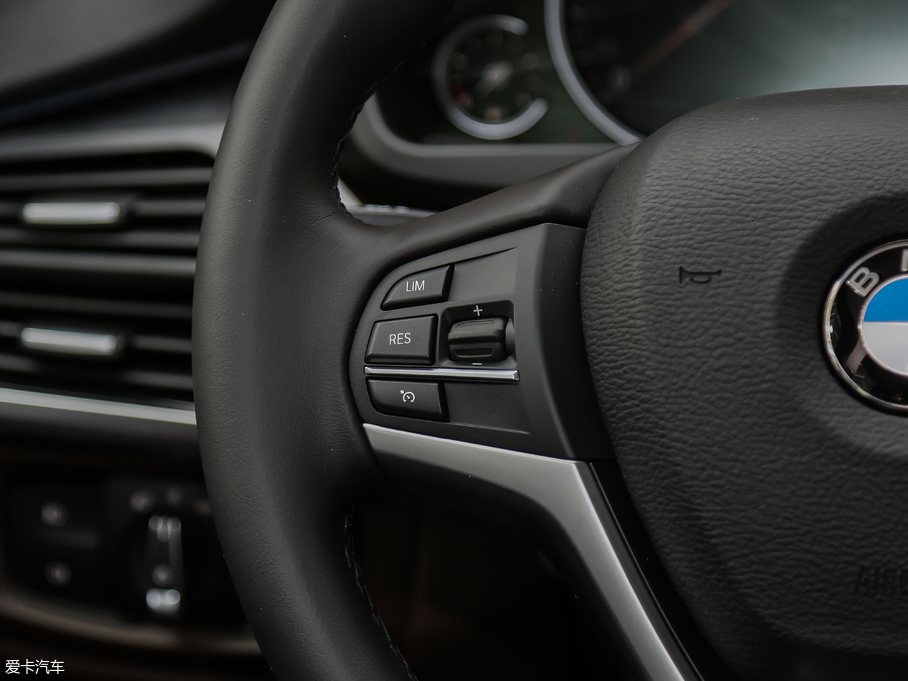 2018RX5(M) xDrive28i