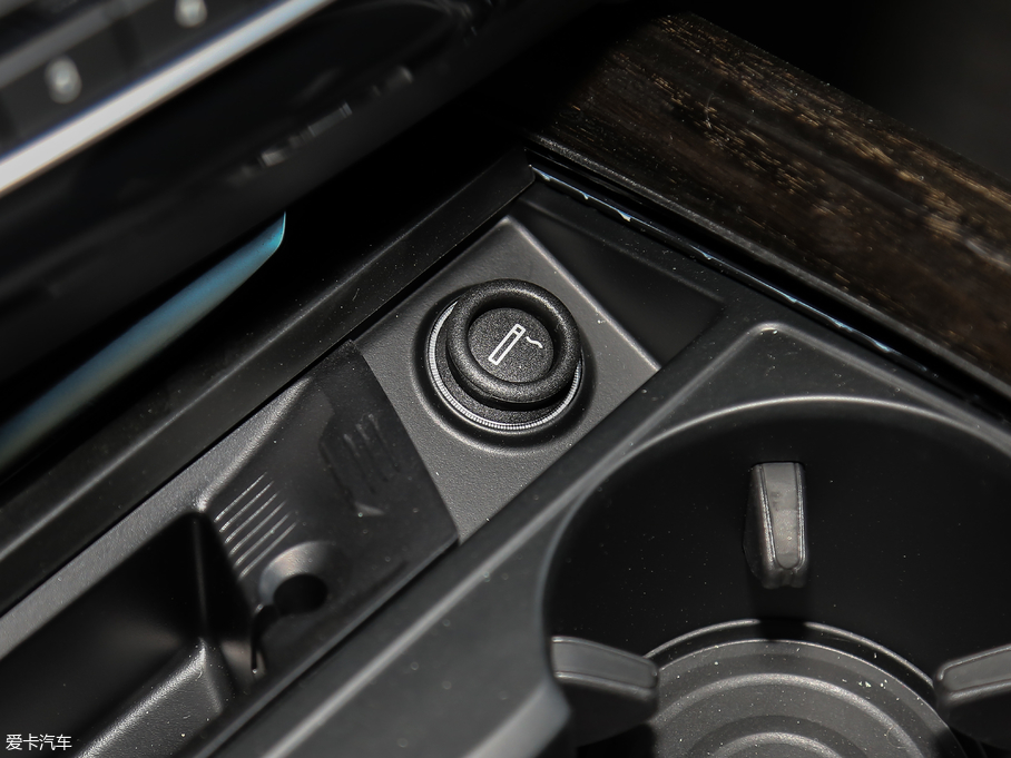 2018RX5(M) xDrive35i M\ӺA