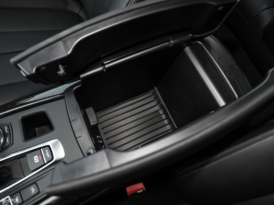 2018RX5(M) xDrive35i M\ӺA