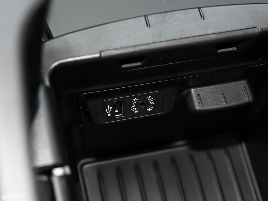 2018RX5(M) xDrive35i M\ӺA