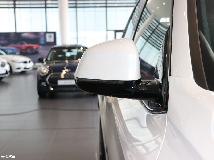 2018RX5(M) xDrive35i M\