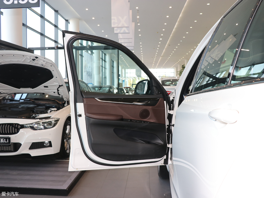 2018RX5(M) xDrive35i M\