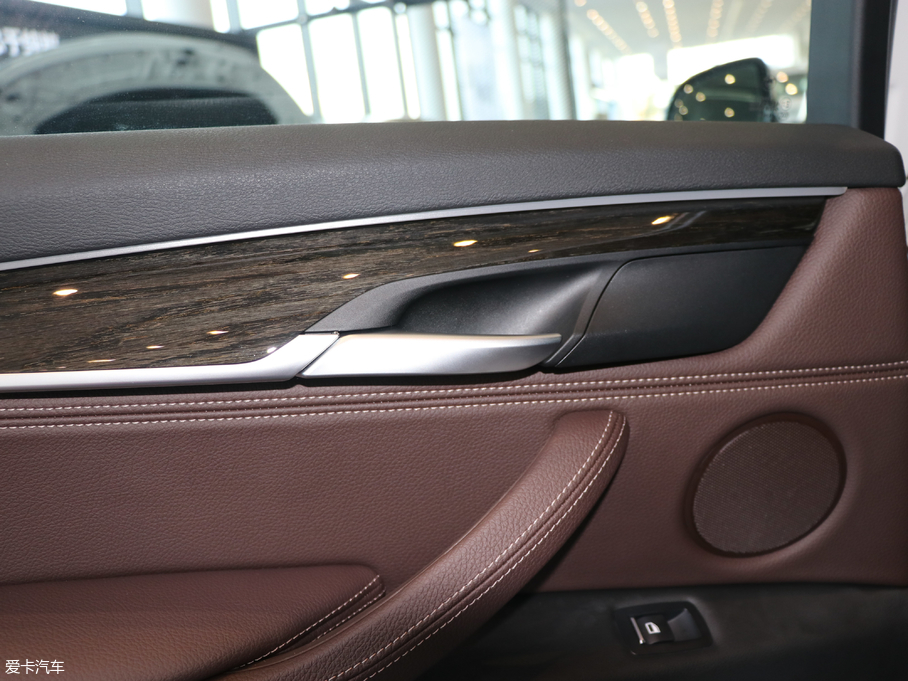 2018RX5(M) xDrive35i M\