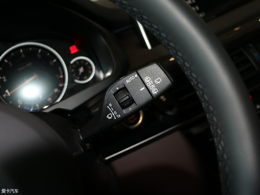 2018RX5(M) xDrive35i M\