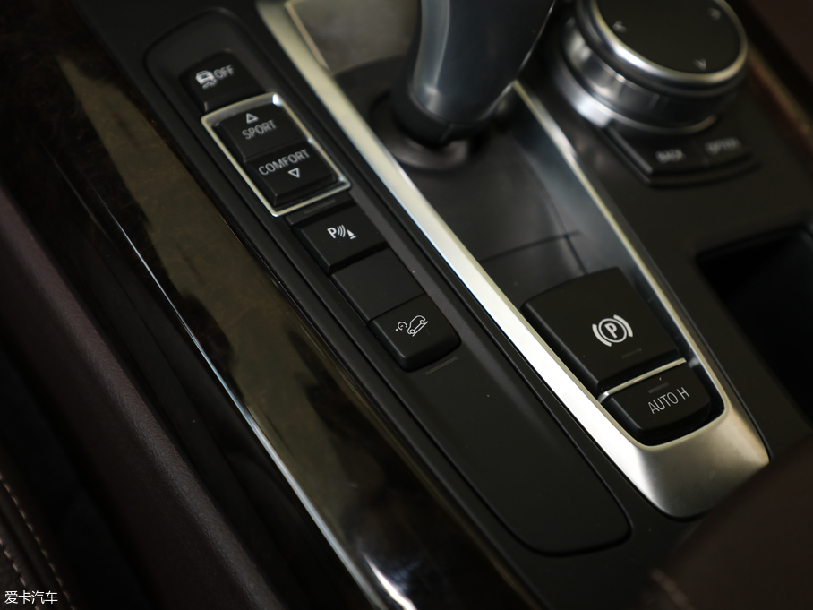 2018RX5(M) xDrive28i