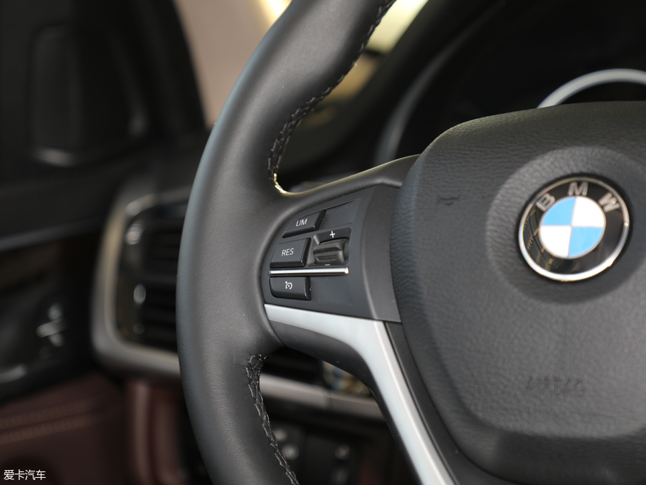 2018RX5(M) xDrive28i