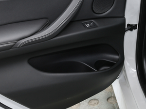 2018xDrive35i M\ӺA g