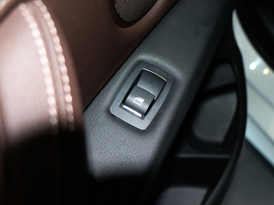 2018xDrive35i M\ п؅^