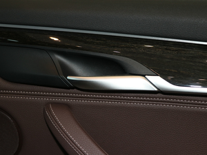 2018xDrive35i M\ п؅^