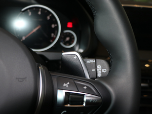 2018xDrive35i M\ п؅^