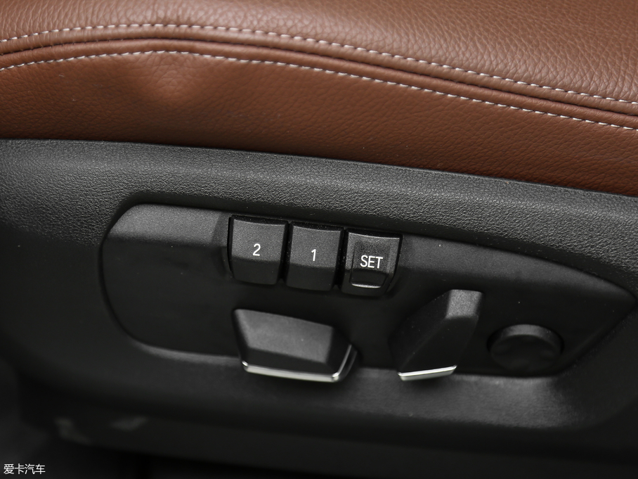 2018RX6 xDrive28i