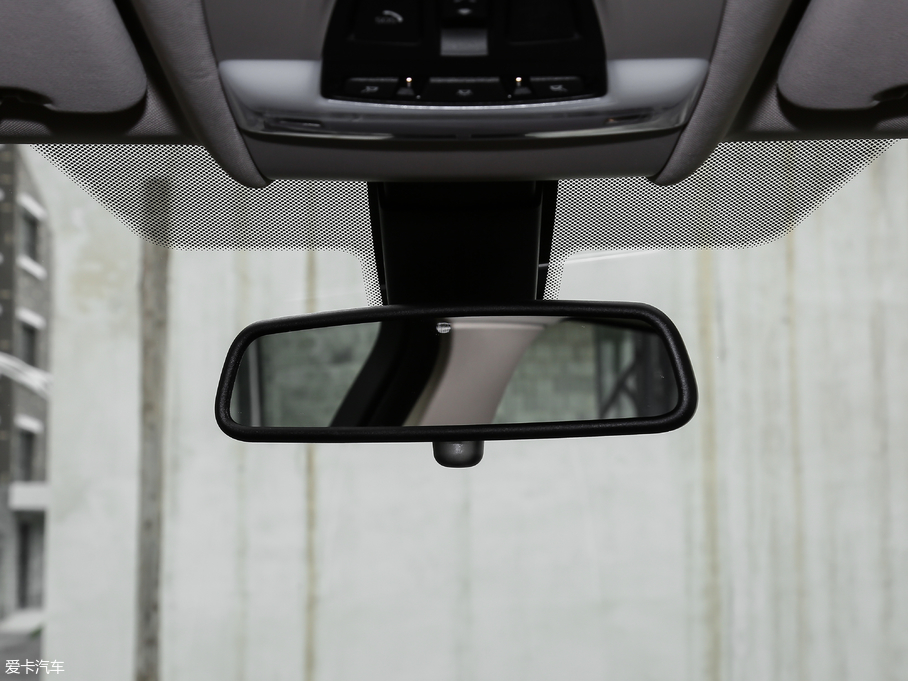 2018RX6 xDrive28i