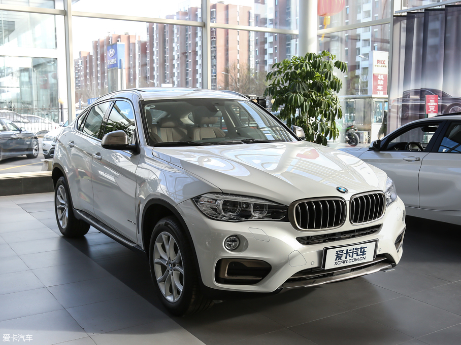 2018X6 xDrive28i