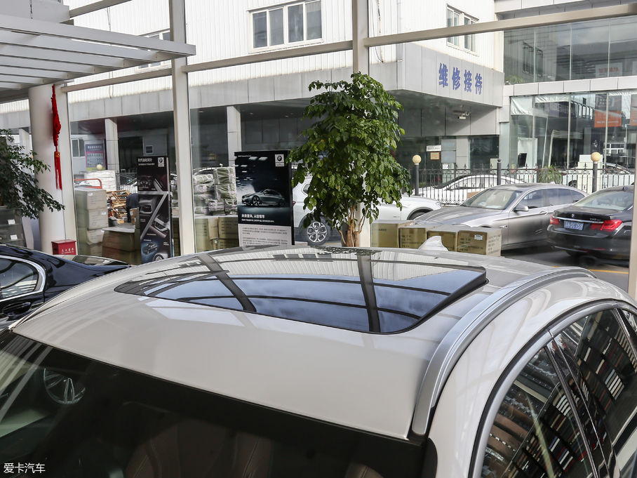 2018RX6 xDrive28i