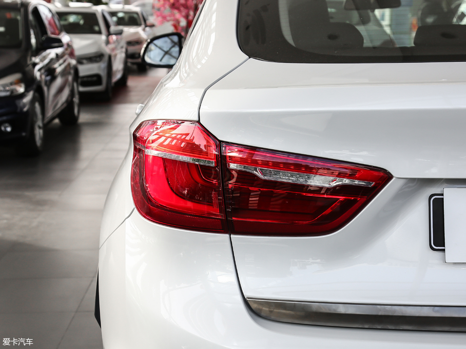 2018RX6 xDrive28i