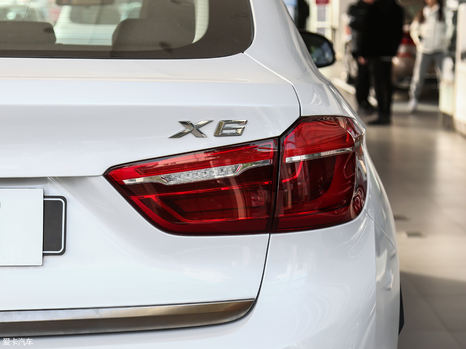 2018RX6 xDrive28i