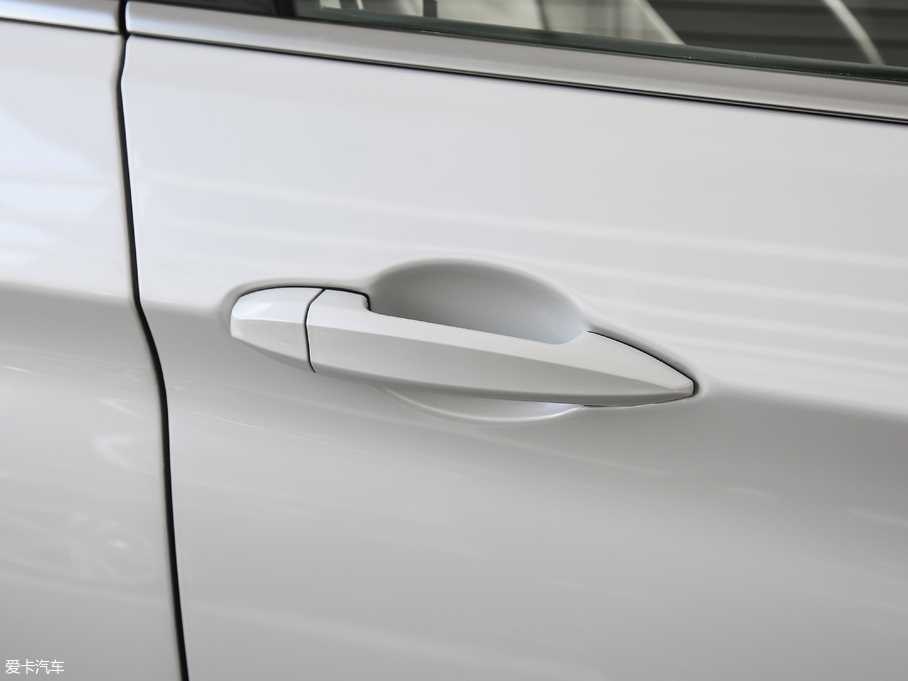 2018RX6 xDrive28i