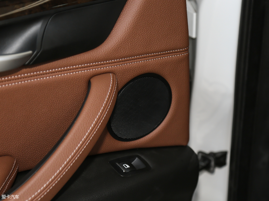 2018RX6 xDrive28i