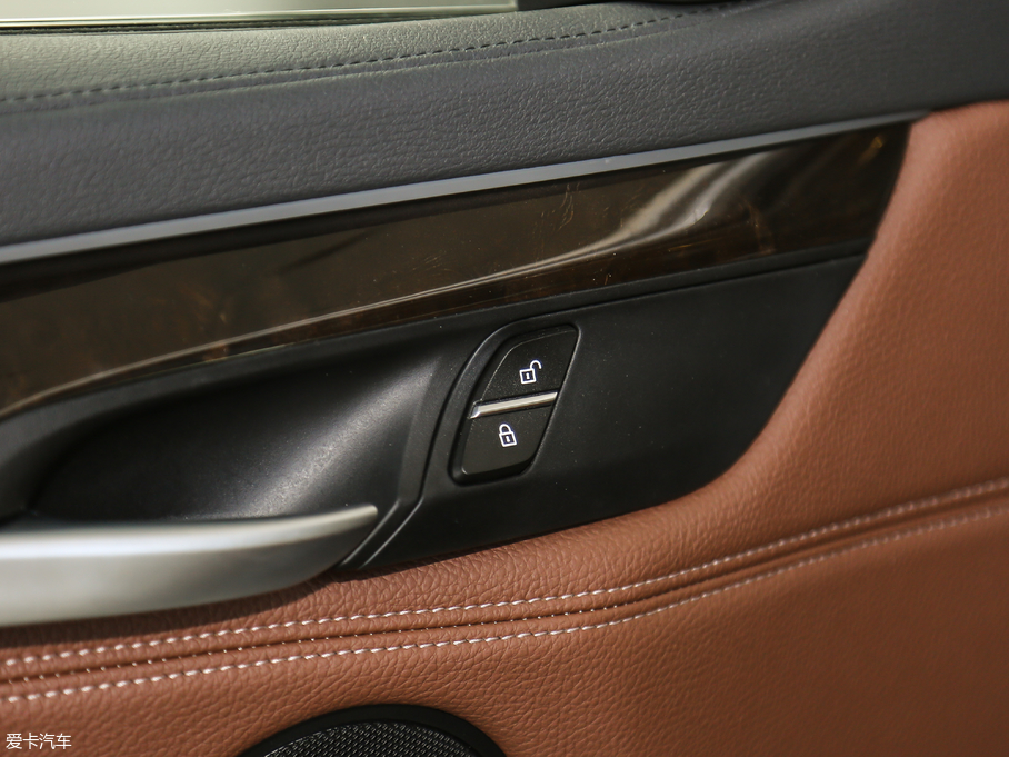 2018RX6 xDrive28i